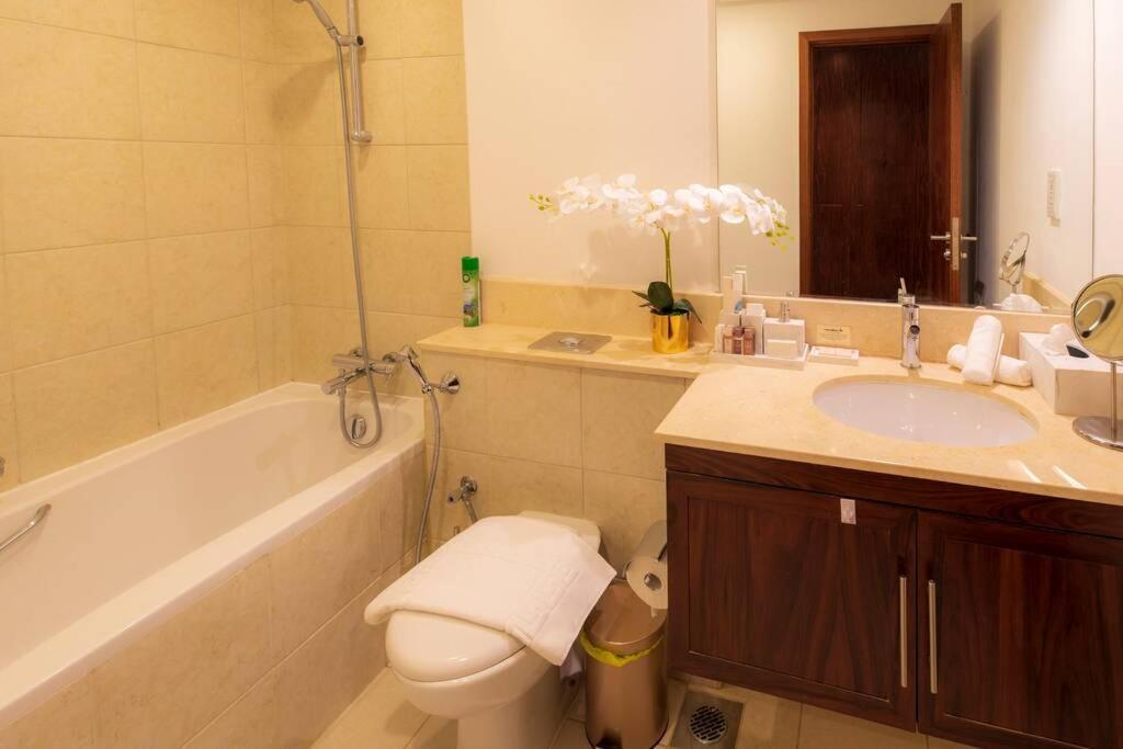 First Class 2Br With Full Burj Khalifa And Fountain View Dubai Esterno foto