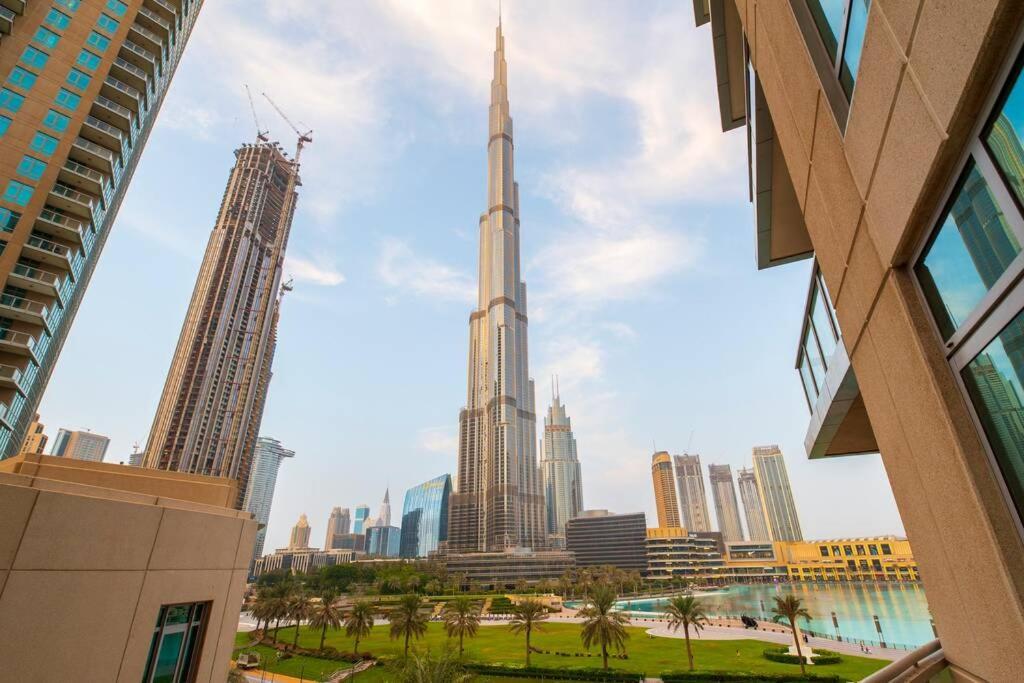 First Class 2Br With Full Burj Khalifa And Fountain View Dubai Esterno foto