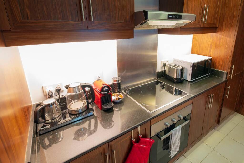 First Class 2Br With Full Burj Khalifa And Fountain View Dubai Esterno foto